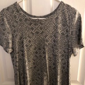 Small Lularoe Carly